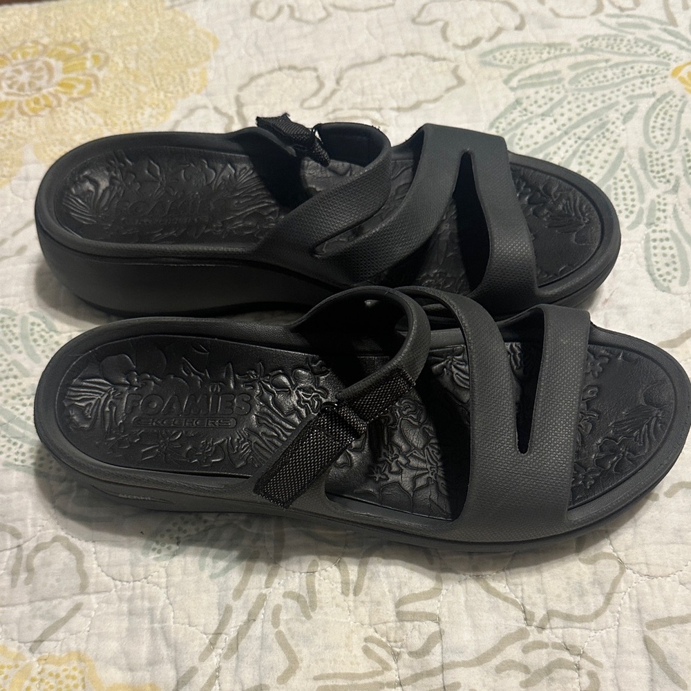 Skechers Black Women's Platform Slide Mules